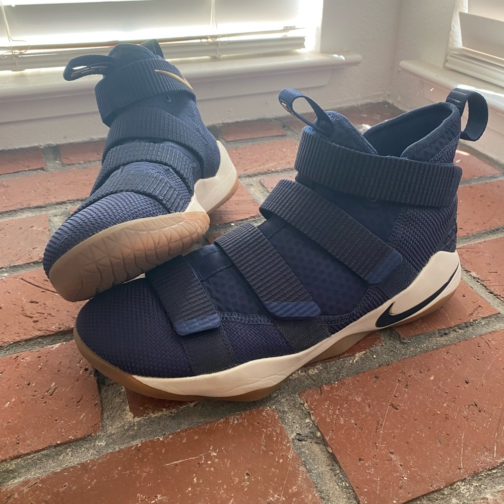Nike LeBron Soldier 11 ‘Cavs’